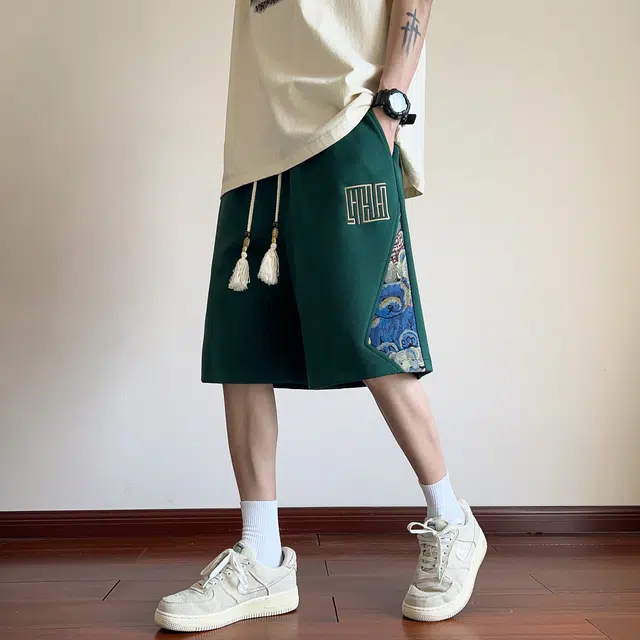 寻星记 新中式轻国风夏季大码男生酷帅拼接刺绣运动裤 学院风速干透气日常通勤高街休闲短裤 男女同款