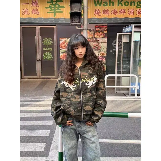 艾梵斯贝 式复古潮流高级感图腾字母印花潮酷个性街头无性别高街风宽松时尚休闲日常通勤百搭连帽开衫卫衣 男女同款