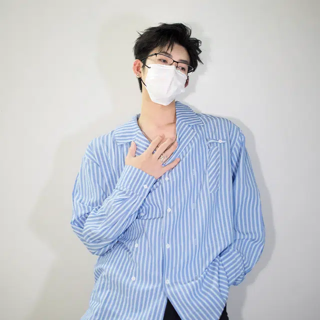 艾梵斯贝 美式复古潮流高级感撕漫男开衫外套文艺风休闲商务简约时尚百搭小众设计感竖条纹长袖衬衫 男款