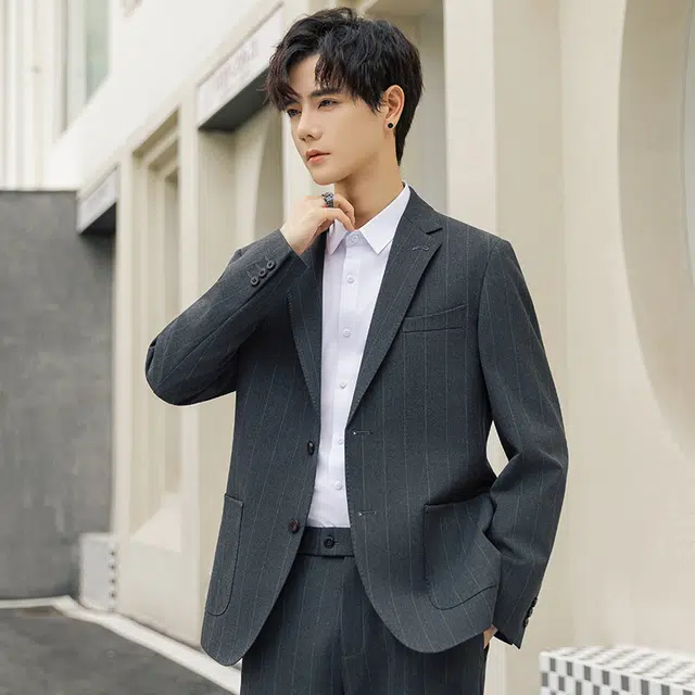 艾梵斯贝 高品质轻奢平驳领胸针点缀干练职业正装通勤风气质款商务大气休闲时尚高级感西装套装 男款