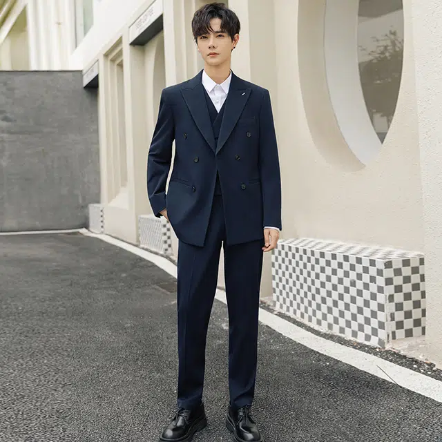 艾梵斯贝 轻奢高品质平驳领胸针点缀干练职业正装通勤风气质款商务大气休闲时尚高级感西服西装套装 男款