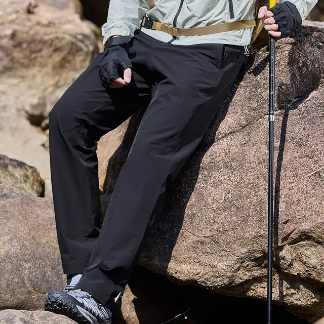 微牛 嘻哈街头潮流复古宽松高街机能耐磨户外登山裤冰丝面料男裤休闲裤 男款