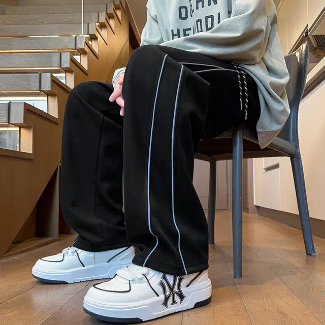 微牛 韩版男士潮流时尚百搭运动裤宽松直筒休闲裤 男款
