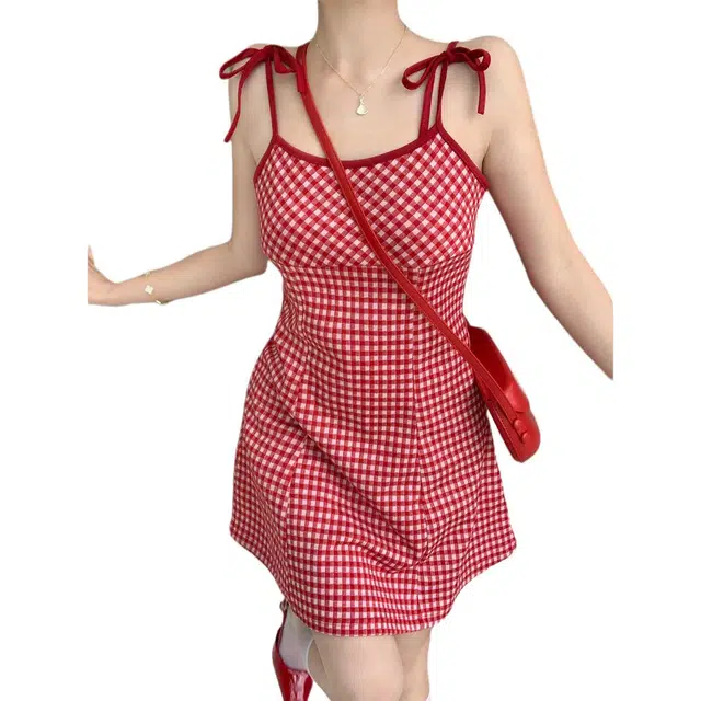 黛尔佳人 甜酷系叠穿裙子红色格纹短款吊带连衣裙 女款