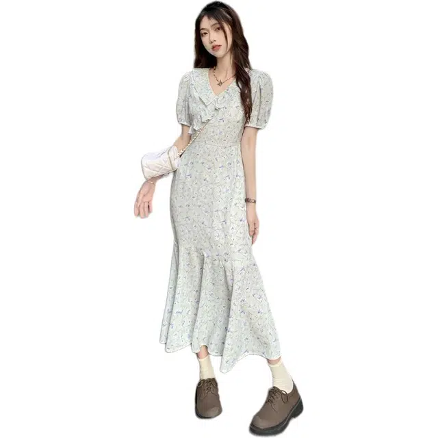 黛尔佳人 夏季初恋气质时尚温柔法式碎花短袖连衣裙 女款