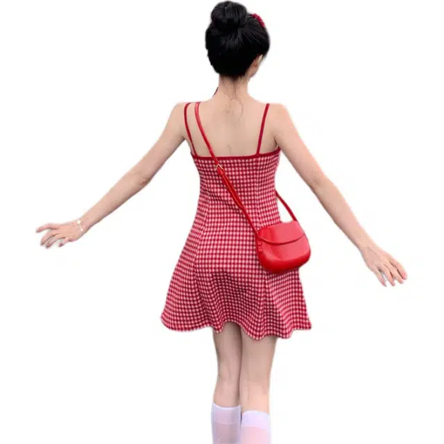 黛尔佳人 甜酷系叠穿裙子红色格纹短款吊带连衣裙 女款