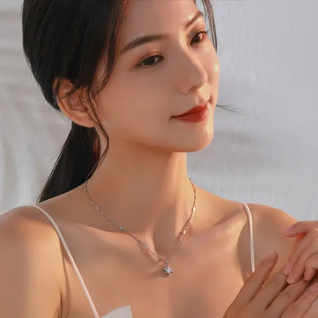 S925