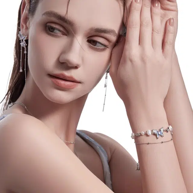 阿葱饰品 绝美渐变星空蓝蝴蝶 轻奢小众简约潮酷甜美气质百搭手饰 时尚个性独特百搭腕链#好运 铜镀金 手链 女款