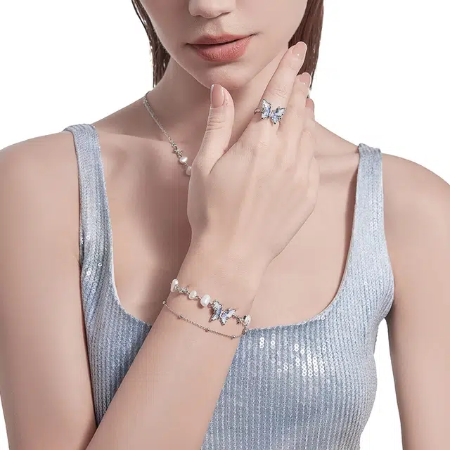 阿葱饰品 绝美渐变星空蓝蝴蝶 轻奢小众简约潮酷甜美气质百搭手饰 时尚个性独特百搭腕链#好运 铜镀金 手链 女款