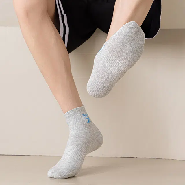 Reebok 5