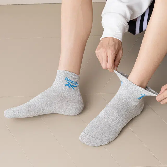 Reebok 5