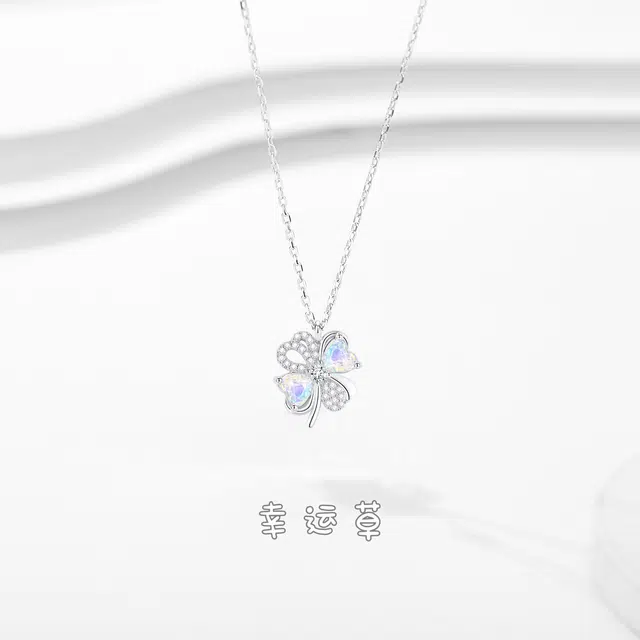 925