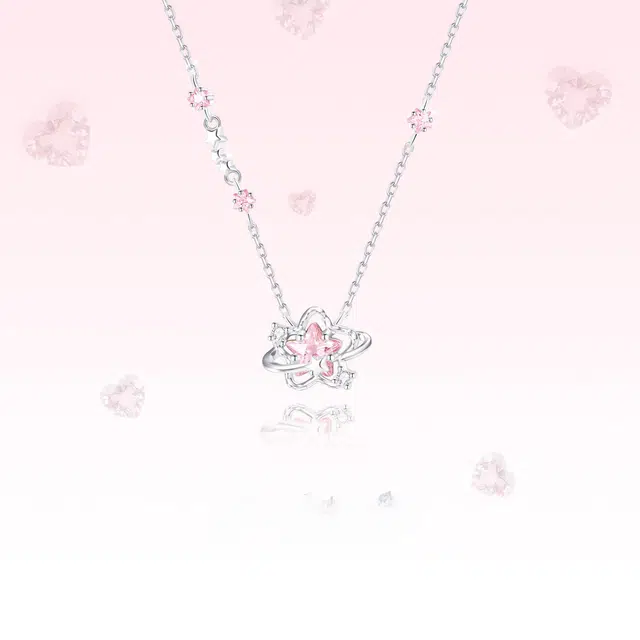 925