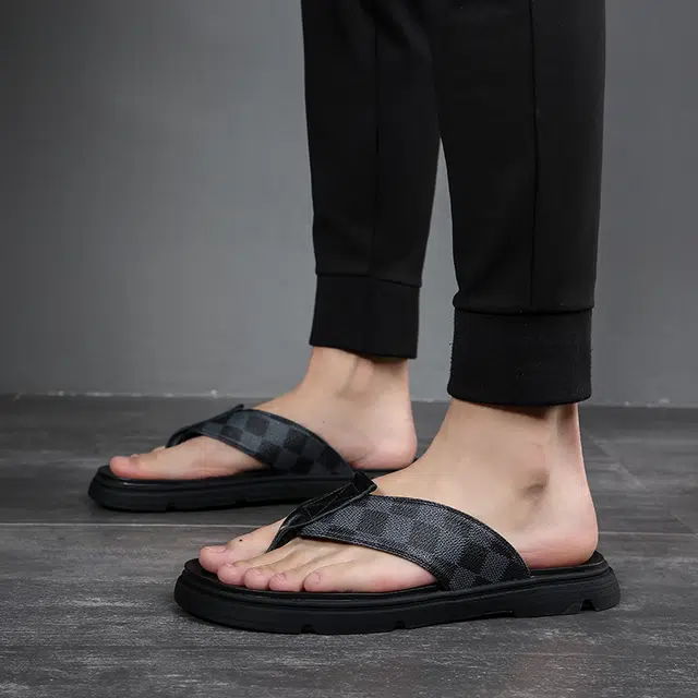佐塞斯 简约时尚百搭舒适人字拖鞋 男款 黑色