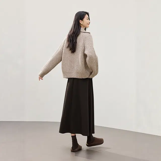 佐塞斯 高端品质轻奢时髦立领毛衣女冬季拼皮粗棒针加厚针织开衫截短外套 女款