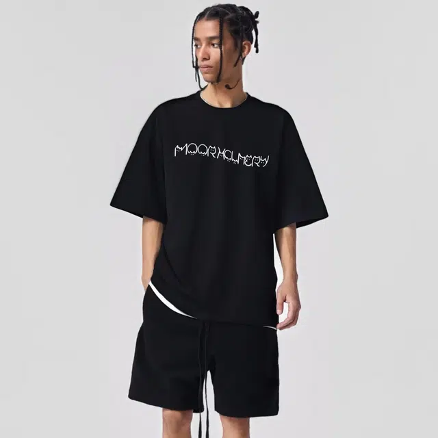 MOOR XCLNERY logoT