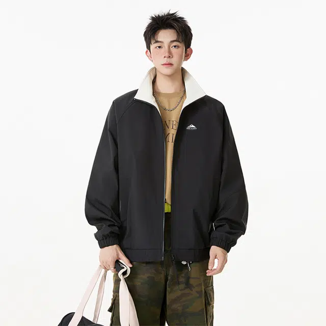 MOOR XCLNERY logoins