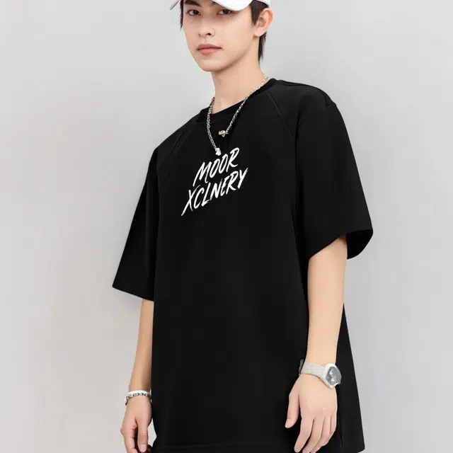 MOOR XCLNERY T