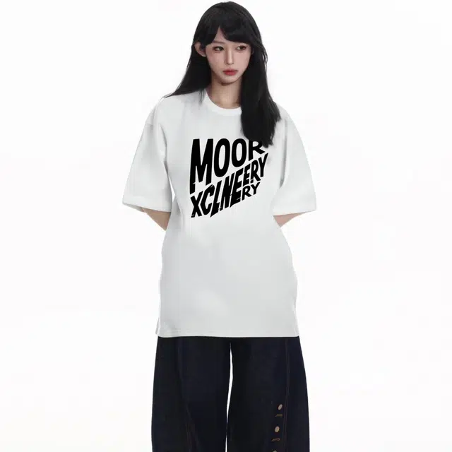 MOOR XCLNERY logoT