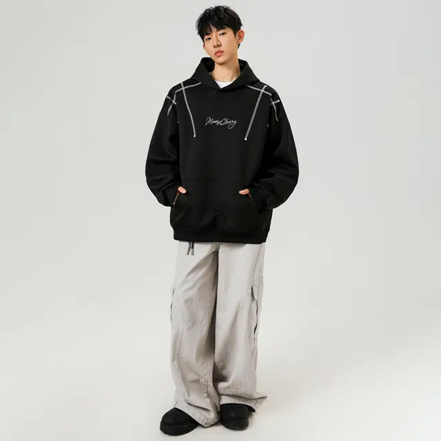 MOOR XCLNERY logoins