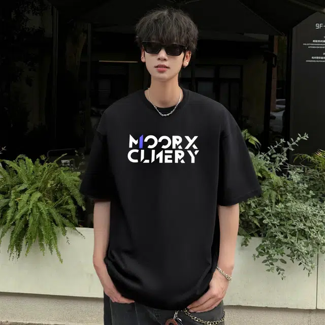 MOOR XCLNERY logoT