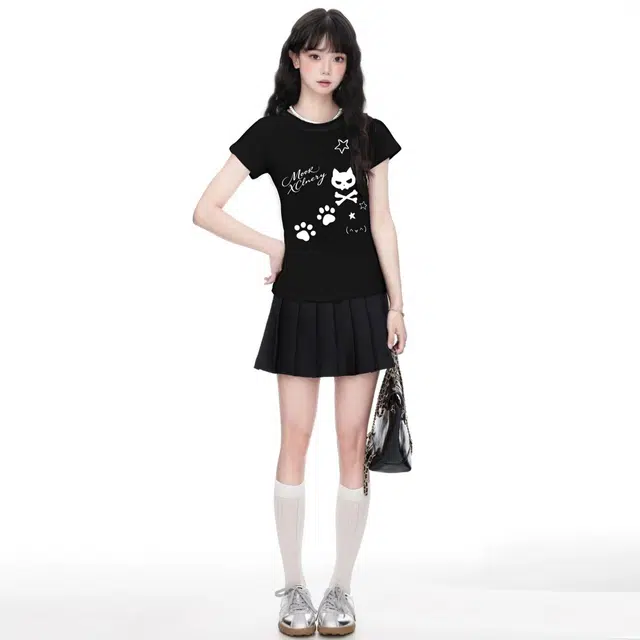 MOOR XCLNERY LOGO T