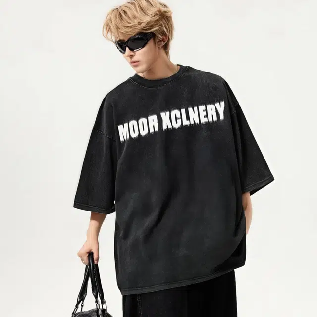 MOOR XCLNERY logoT