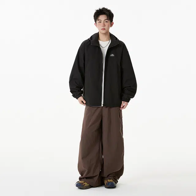 MOOR XCLNERY logoins