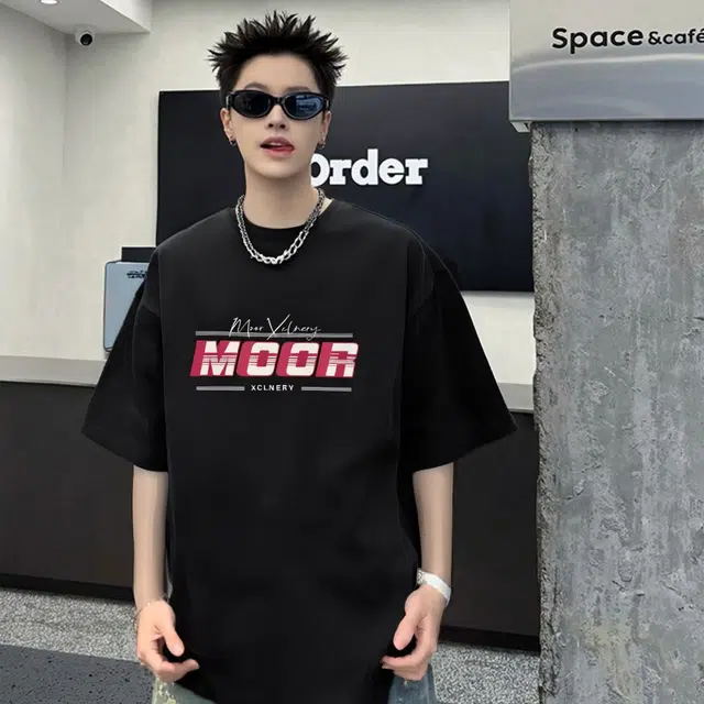 MOOR XCLNERY T