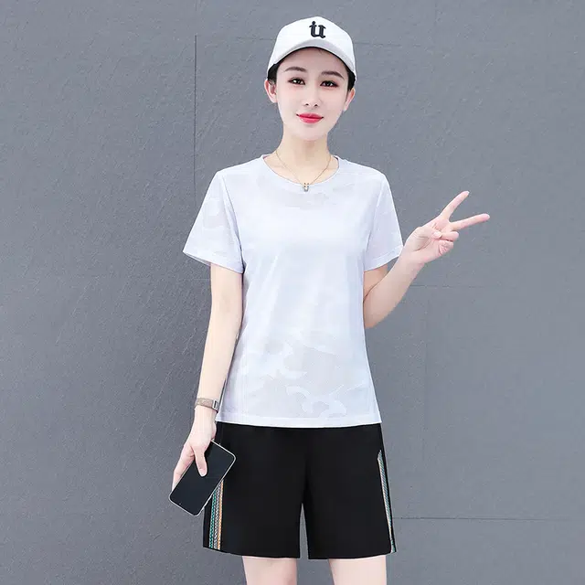 新世家族 气质时尚百搭透气简约短袖短裤休闲套装 女款