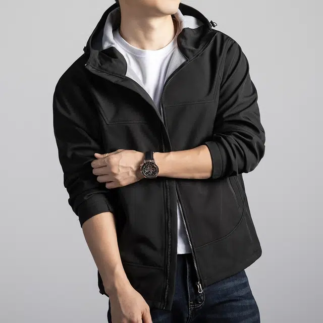 卡丹狄诺 防风抗皱秋季连帽外套舒适轻奢品质运动户外休闲夹克 男款