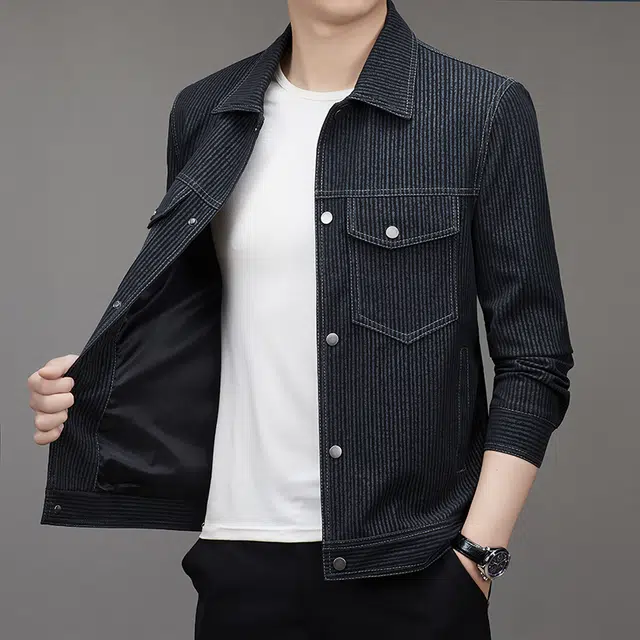 卡丹狄诺 潮流时尚痞帅年轻款翻领皮夹克外套男单排扣铆钉挺括有型轻奢高级感条纹休闲皮衣 男款