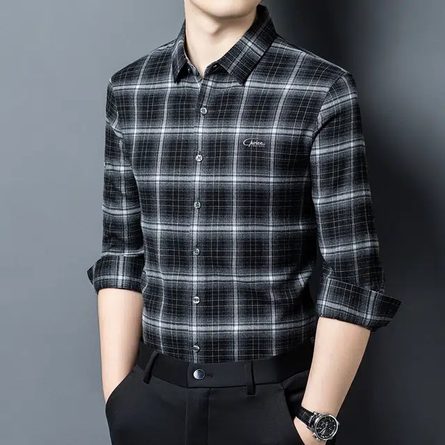 卡丹狄诺 磨毛刺绣格子男士长袖秋冬季休闲纯色百搭款衬衫 男款
