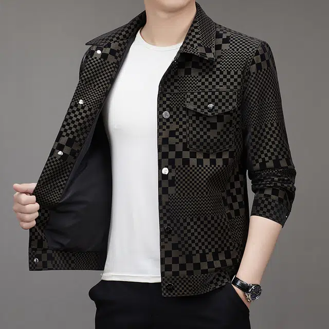 卡丹狄诺 潮流时尚痞帅年轻款棋盘格翻领皮夹克外套男单排扣铆钉挺括有型轻奢高级感皮衣 男款