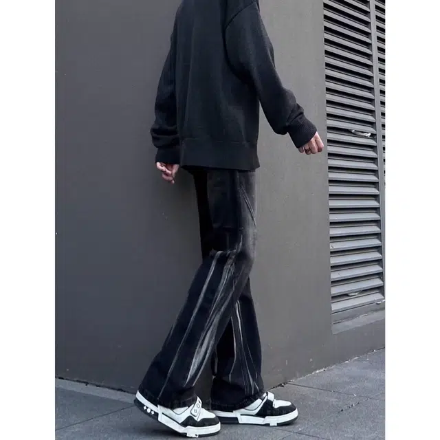 CORNILOT vibe