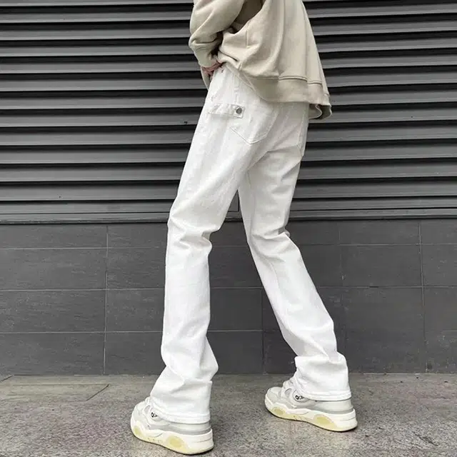 CORNILOT vibe