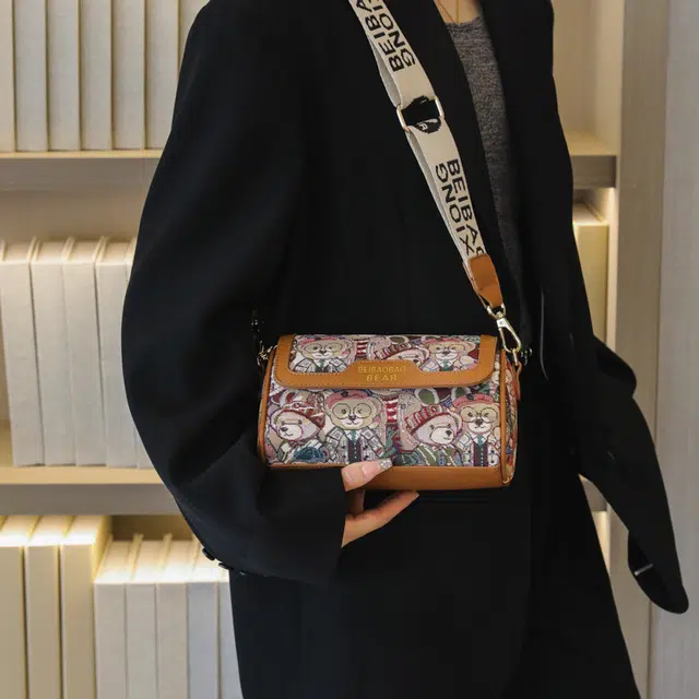 北包包 小熊印花休闲百搭宽背带 布 单肩斜挎包 女款 多色