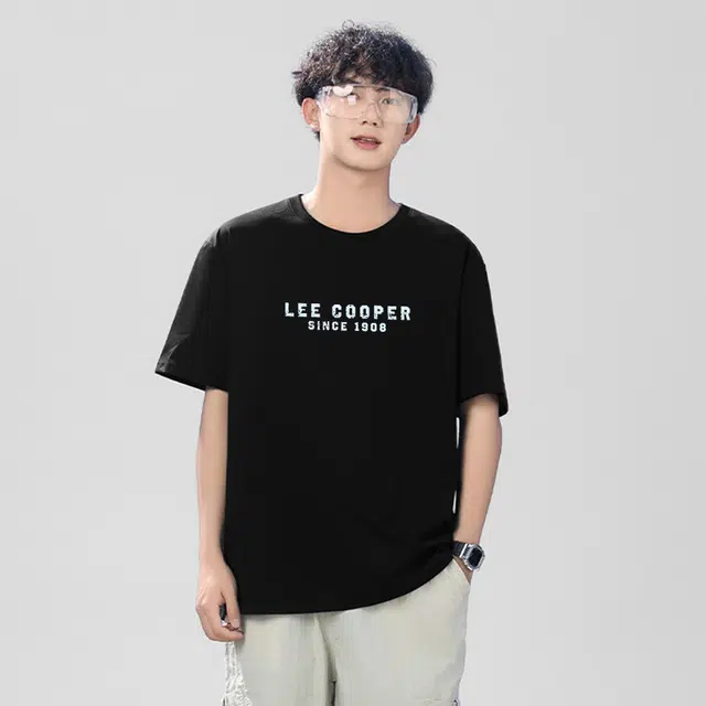 Lee Cooper T