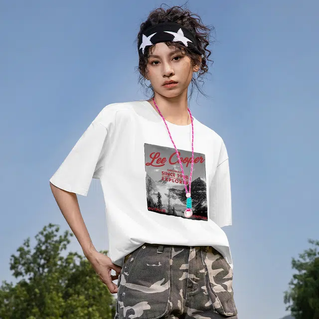 Lee Cooper T