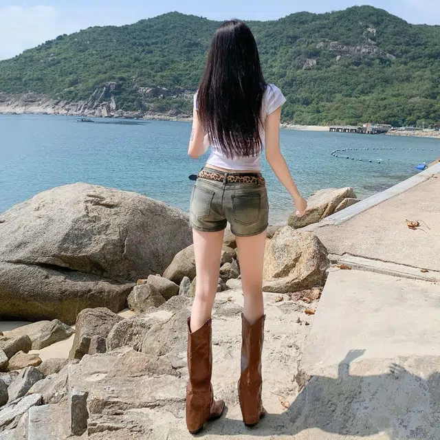YICHEN A