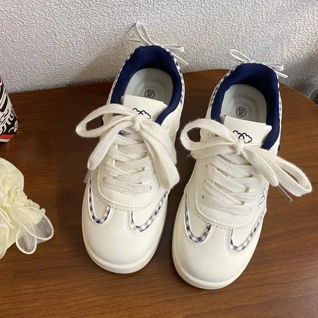 韩系可爱百搭厚底时尚面包 低帮 板鞋 女