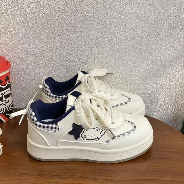 韩系可爱百搭厚底时尚面包 低帮 板鞋 女