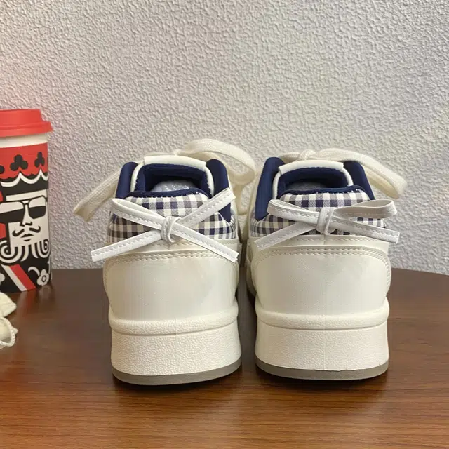 韩系可爱百搭厚底时尚面包 低帮 板鞋 女