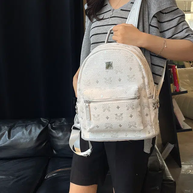 kwq PU
