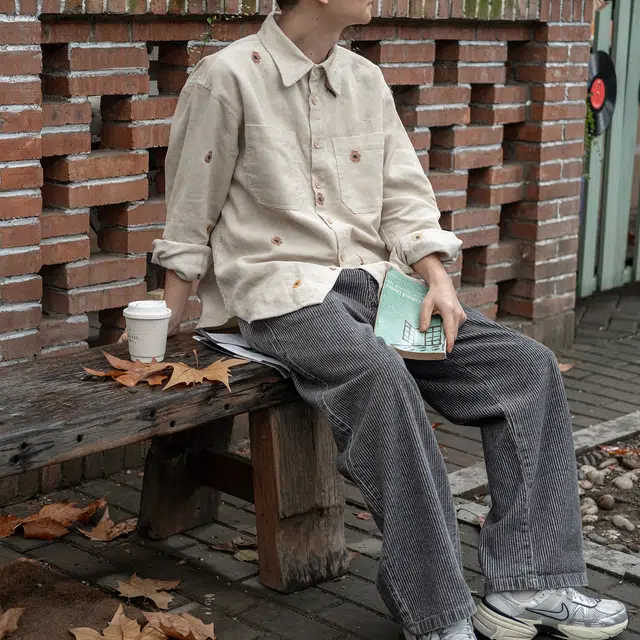 几立 灯芯绒长袖复古纯色方领宽松型衬衫 男女同款