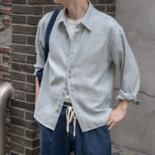 几立 棉麻混纺纹理感长袖纯色方领宽松型衬衫 男女同款
