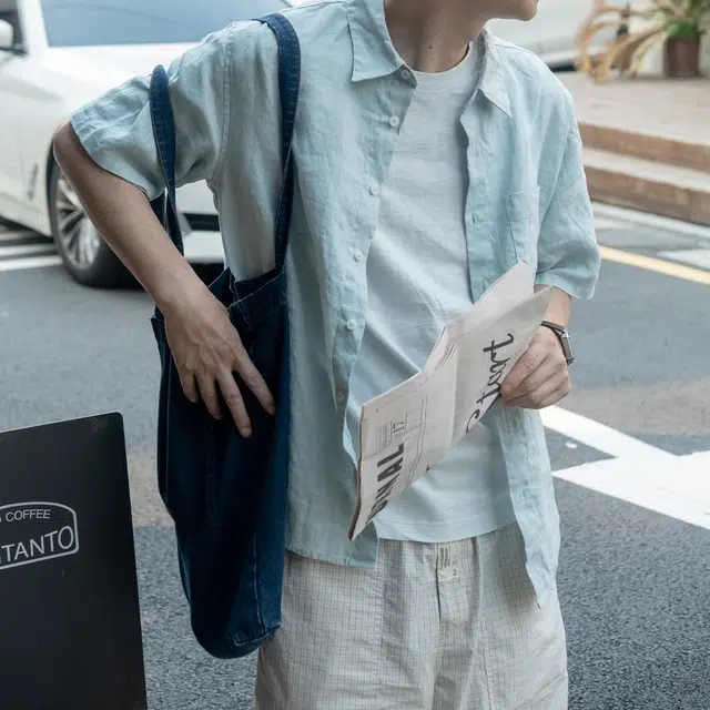 几立 亚麻微皱宽松纯色短袖翻领衬衫 男女同款