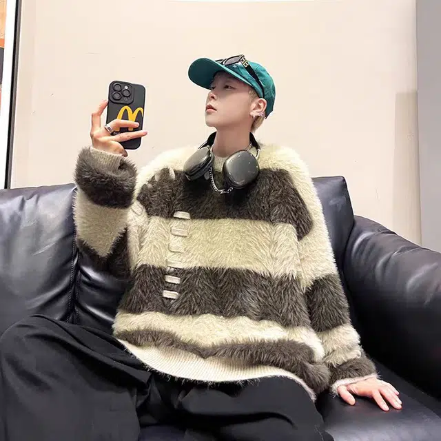 一碗士多 条纹拼接补丁圆领套头美式复古高街时尚流行痞帅个性高级设计日常通勤宽松舒适百搭不挑人针织衫 男女同款