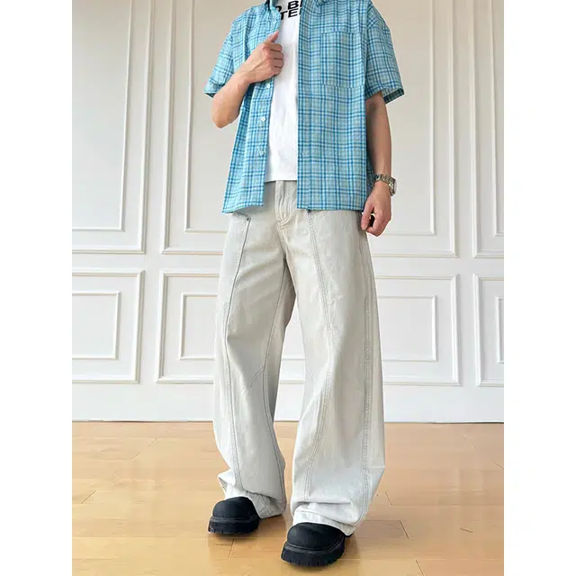 一碗士多 绿松石撞钉装饰拼接解构弯刀阔腿立体裁剪美式复古高街小众设计高级感日常户外通勤宽松百搭舒适显高显瘦痞帅风牛仔裤 男女同款