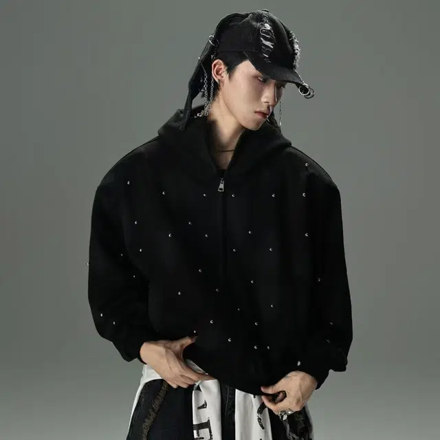 一碗士多 珍珠点缀个性脏扎染小众化高级感宽松舒适百搭防风美式复古高街日常城市户外通勤出街拍照街头嘻哈风卫衣 男女同款